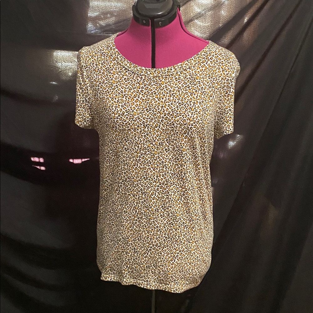 EUC Banana Republic Cozy, slub  black orange Leopard Print Tee Shirt M